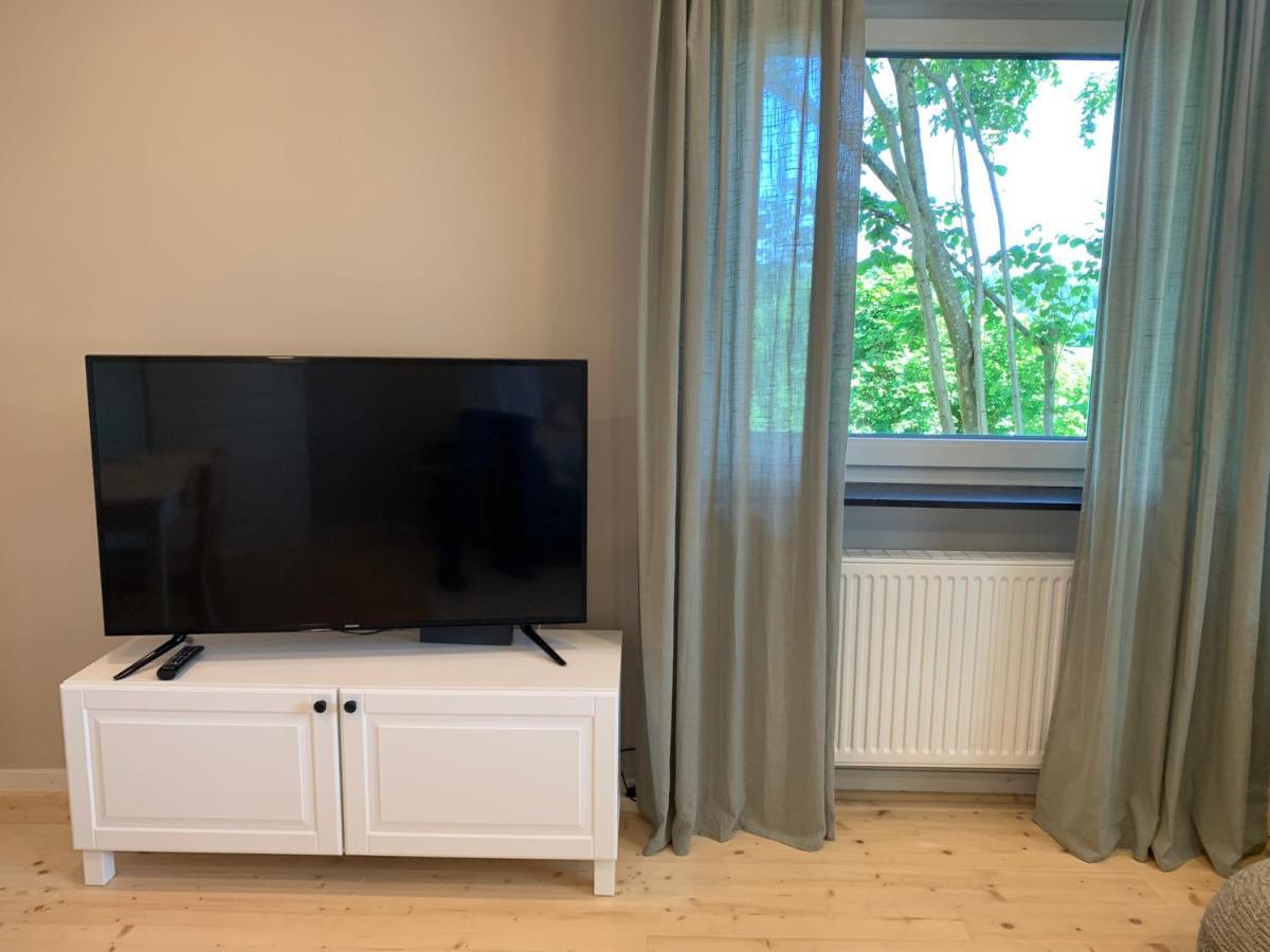Moderne Wohnung Im Gruenen Mit Privatem Garten Donaueschingen Esterno foto
